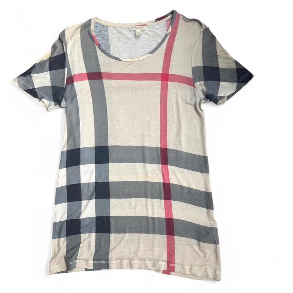 Scoop neck Burberry tshirt